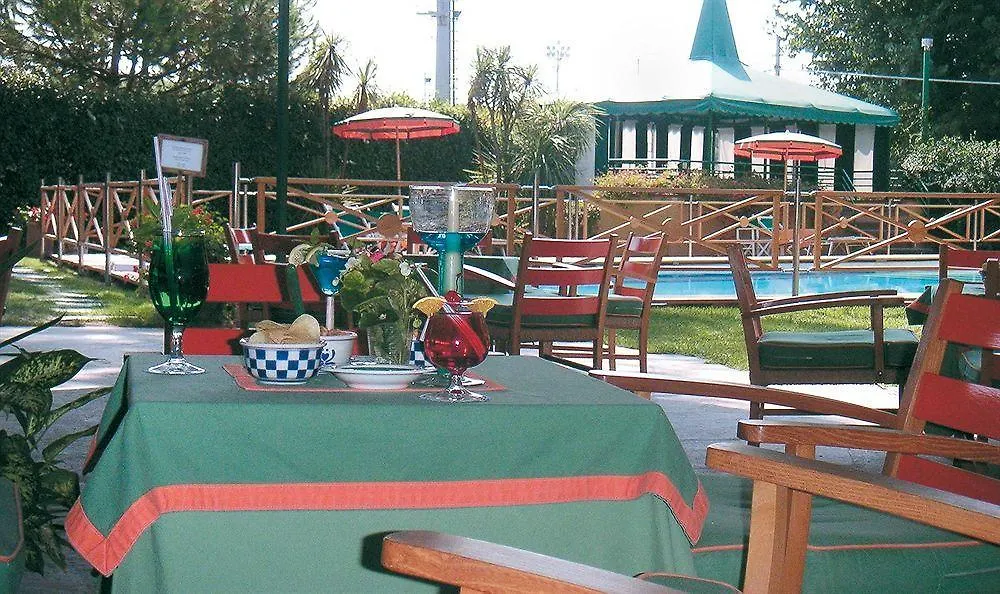 Hotel Hermitage Форте-деи-Марми