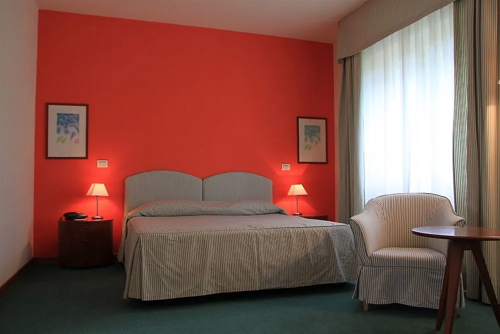 ****  Hotel Hermitage Форте-деи-Марми Италия